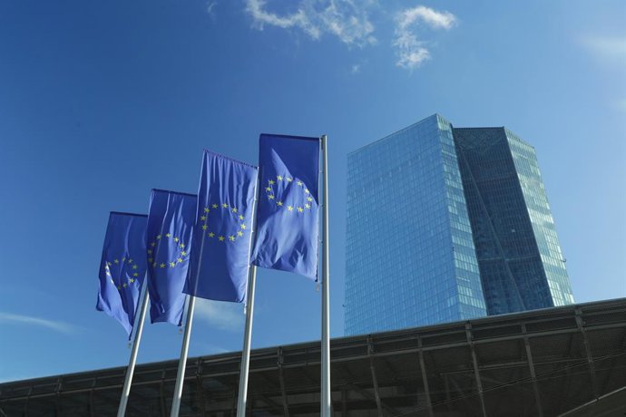 Archivo - FRANKFURT, Jan. 30, 2025  -- This photo taken on Jan. 30, 2025 shows the European Central Bank (ECB) headquarters in Frankfurt, Germany. The ECB on Thursday decided to lower key interest rates by 25 basis points.,Image: 958903738, License: Right
