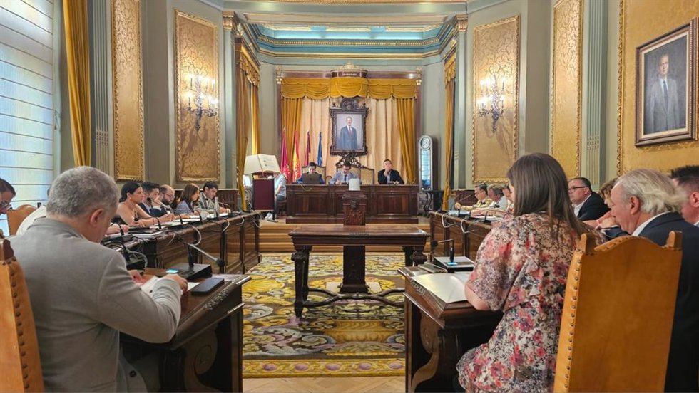 Pleno en la Diputación de Albacete.