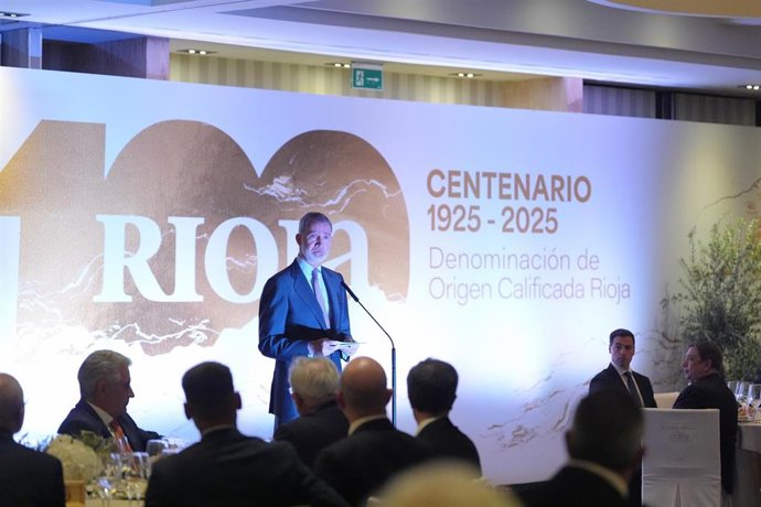 Felipe VI ha presidido en Elciego (Álava) un acto con motivo del centenario de la Denominación de Origen Calificada Rioja