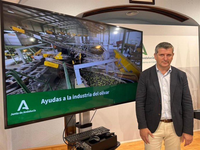 El delegado de Agricultura, Pesca, Agua y Desarrollo Rural de la Junta de Andalucía en Córdoba, Francisco Acosta.