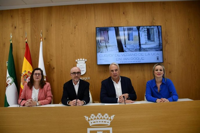 Presentación de los Cursos de Verano de la UCA en San Roque.