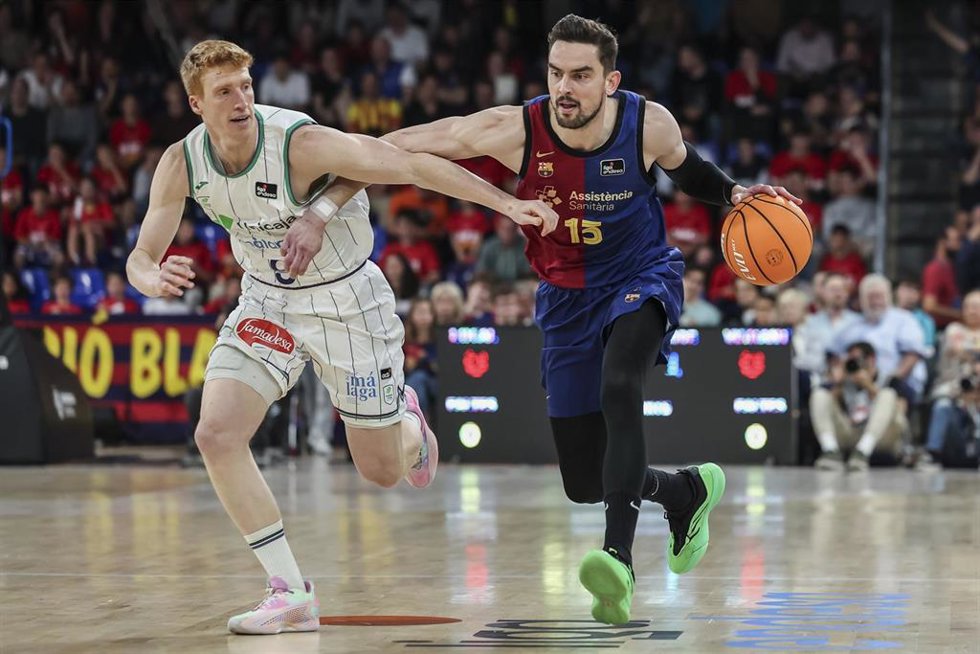 Archivo - Tomas Satoransky y Alberto Díaz durante un Bara-Unicaja
