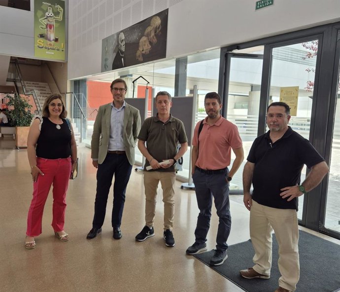 Educació col·labora amb l'IES Lluís Simarro de Xàtiva per a adoptar mesures de climatització que milloren el benestar de la comunitat educativa