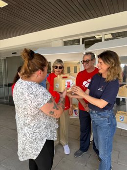 La hamburguesa por la donación se ha podido desgustar en el Hospital Reina Sofía de Córdoba.