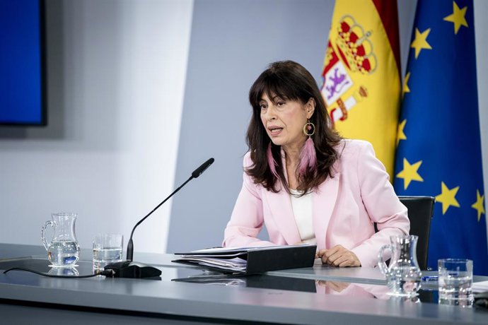 La ministra d'Igualtat, Ana Redondo, durant una roda de premsa després de la reunió del Consell de Ministres, a 20 de maig del 2025, a Madrid (Espanya). 