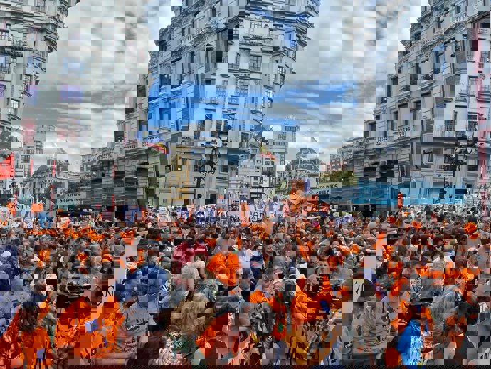 Concentración de la concertada en Oviedo.