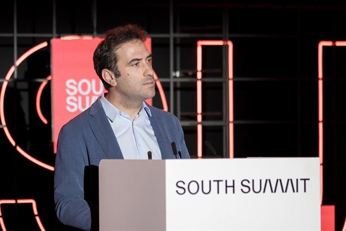 El ministro de Economía, Comercio y Empresa, Carlos Cuerpo, interviene en el 'South Summit’ 2025 bajo el lema ‘En movimiento’, a 4 de junio de 2025, en Madrid (España). El “South Summit 2025” es un evento internacional de emprendimiento que se celebra del