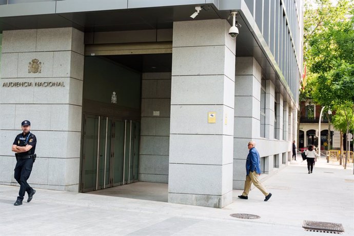 L'exjefe d'Assumptes Interns de Policia Nacional, Marcelino Martín Blas, arriba a declarar a l'Audiència Nacional pel cas del presumpte espionatge a Podem, a 4 de juny de 2025, a Madrid (Espanya). El jutge de l'Audiència Nacional Santiago Pedraz tom