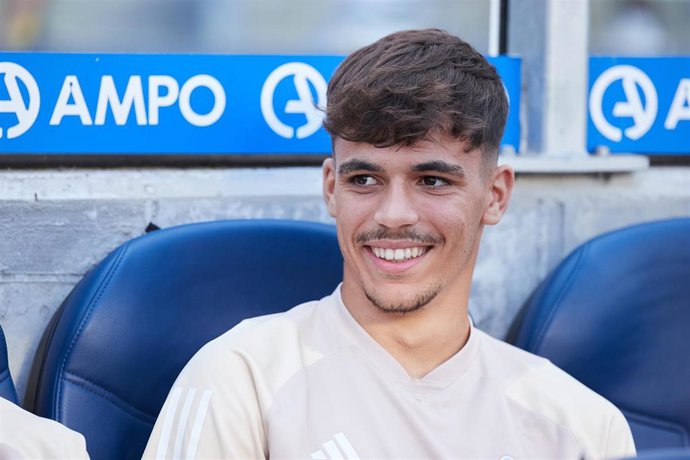 Archivo - Gabri Veiga of RC Celta de Vigo looks on prior the LaLiga EA Sports match between Real Sociedad and RC Celta de Vigo at Reale Arena on August 19, 2023, in San Sebastian, Spain.