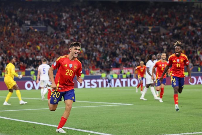 Pedro Gonzalez of Spain celebrates a goal during the UEFA Nations League Semi Final match between Spain and France at Stuttgart Arena on June 5, 2025, in Stuttgart, Germany.