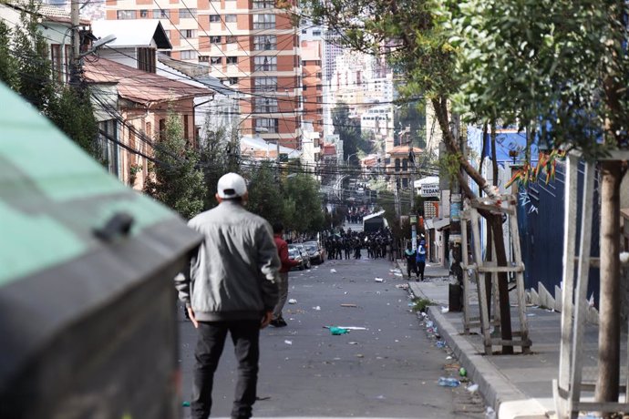 May 29, 2025, La Paz, La Paz, Bolivia: Supporters of Evo Morales clashed with Bolivian police near the Supreme Electoral Tribunal as they demanded that the former president be allowed to run in the August presidential elections.