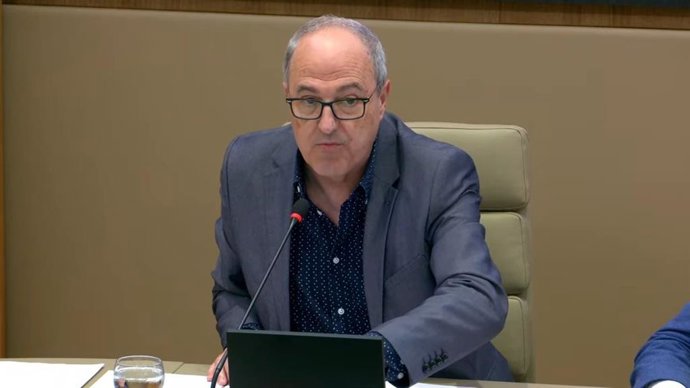 El director general del Ens Públic de Radiotelevisió de Balears, Josep Codony, comparece en la Comisión de Hacienda y Presupuestos del Parlament.