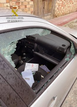 Vehículo con el cristal fracturado