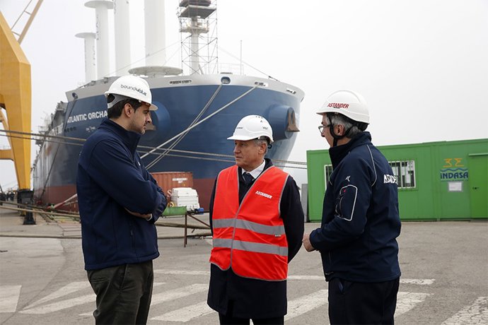 Archivo - Arasti visita Astander para conocer el proyecto de innovación de Bound 4 Blue, beneficiada por las ayudas