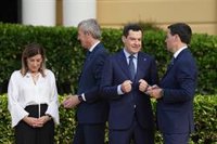 Moreno exige a Sánchez un fondo transitorio de nivelación y convocar elecciones por la situación "crítica" de España