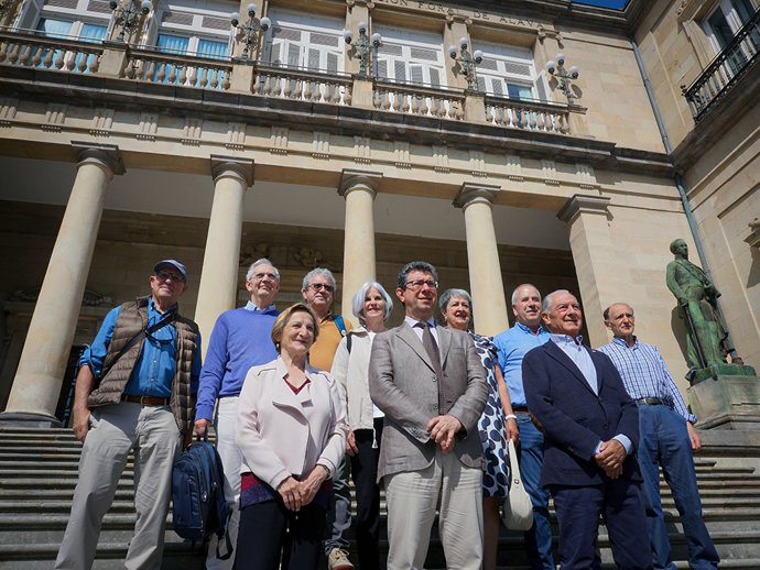 Arabako Foru Aldundiak eta Euskaltzaindiak 'Euskararen Biziberritzea Araban' (EBA) egitasmoa aurkeztu dute