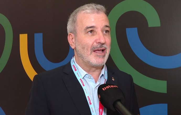 El alcalde de Barcelona, Jaume Collboni, en declaraciones a los medios tras acceder la ciudad a la vicepresidencia de Eurocities