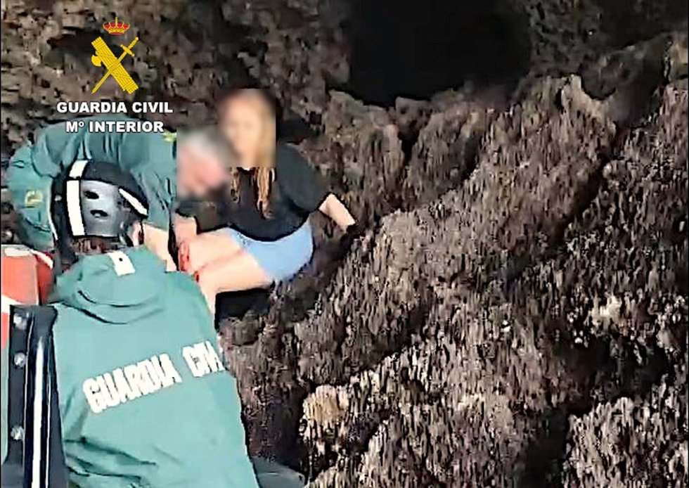 Rescate en el Faro del Caballo.