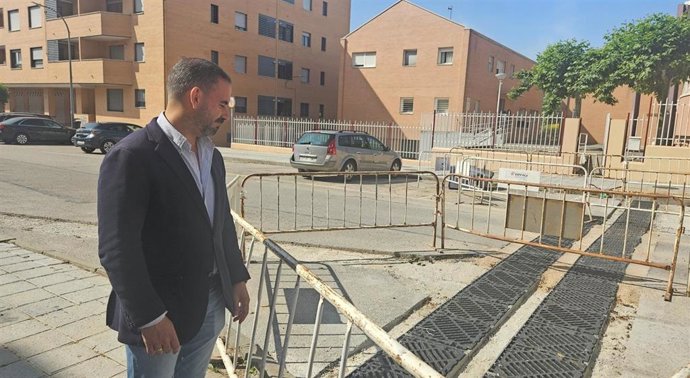 El tercer teniente de alcalde y concejal de Infraestructuras de Guadalajara, Santiago López Pomeda.