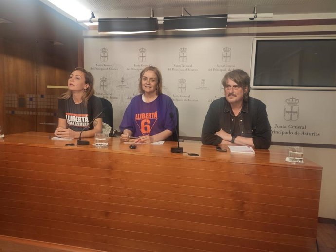 Delia Campomanes, Covadonga Tomé y Xabel Vegas