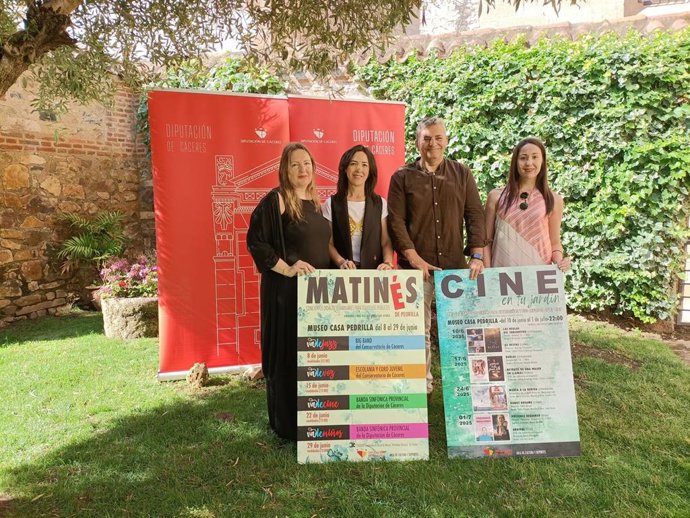 Presentación de los ciclos 'Cine en tu jardín' y 'Matinés de Pedrilla'