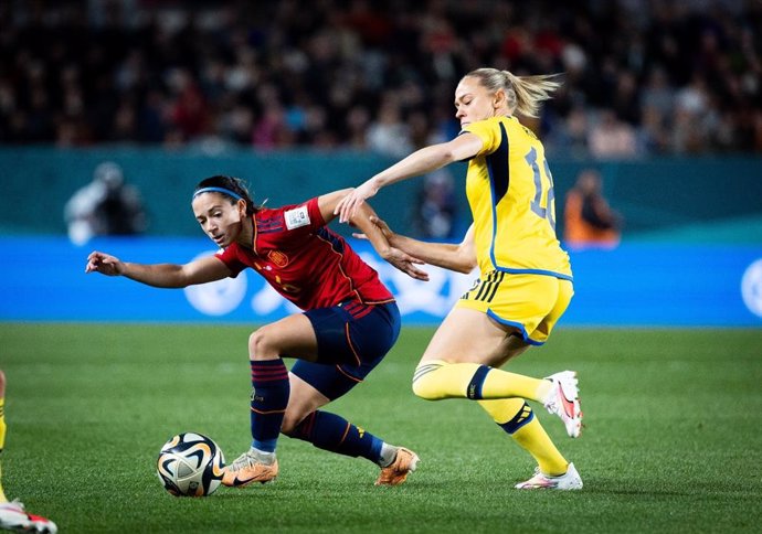 Archivo - Aitana Bonmatí en una acción del partido entre España y Suecia de las semifinales del Mundial
