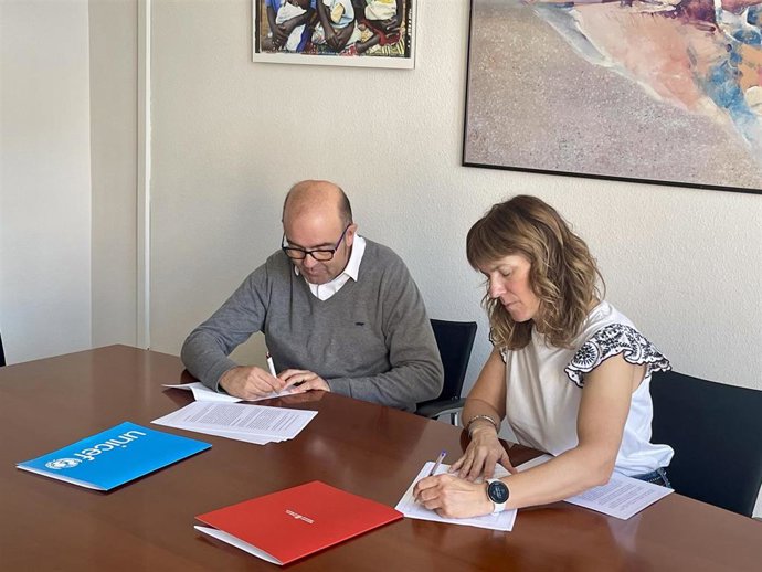 El Gobierno de Navarra y UNICEF firman un convenio sobre ayuda humanitaria a infancia en situaciones de emergencia