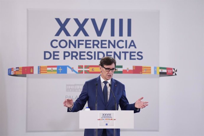 El presidente de la Generalitat de Catalunya, Salvador Illa, ofrece una rueda de prensa posterior a la reunión de la XXVIII Conferencia de Presidentes, en Palau de Pedralbes de Barcelona, a 6 de junio de 2025, en Barcelona, Catalunya (España). Durante la 