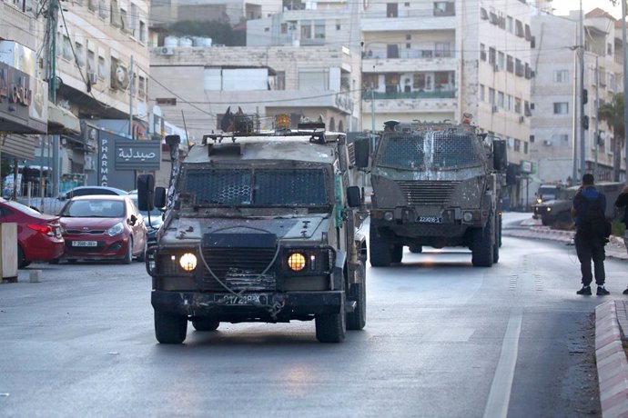 May 29, 2025, Nablus, West Bank, Palestinian Territory: Israeli soldiers are deployed during a military operation in the West Bank city of Nablus. At least 10 Palestinians were wounded in clashes that erupted during an Israeli military raid to demolish th