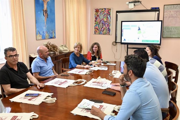 Susana Sánchez con los delegados de las ELA.
