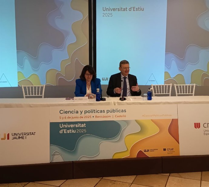 Ximo Puig afirma en un curs de la UJI que el "pitjor enemic" actual de la ciència és el "populisme"