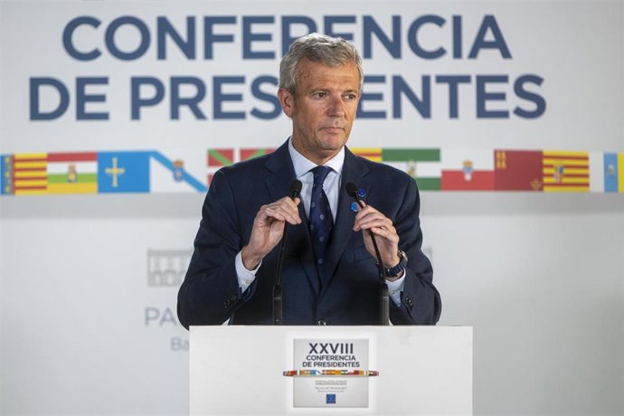 El presidente de la Xunta de Galicia, Alfonso Rueda, comparece ante los medios. 