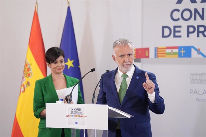 El ministro de Política Territorial y Memoria Democrática, Ángel Víctor Torres, ofrece una rueda de prensa posterior a la reunión de la XXVIII Conferencia de Presidentes, en Palau de Pedralbes de Barcelona, a 6 de junio de 2025, en Barcelona, Catalunya (E