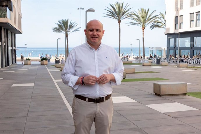 El senador por el PSOE de Almería Antonio Martínez.