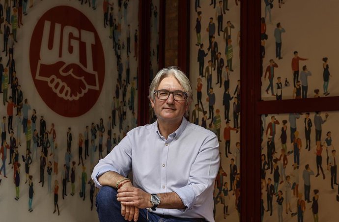 El secretario general de UGT PV, Tino Calero, en una entrevista a Europa Press