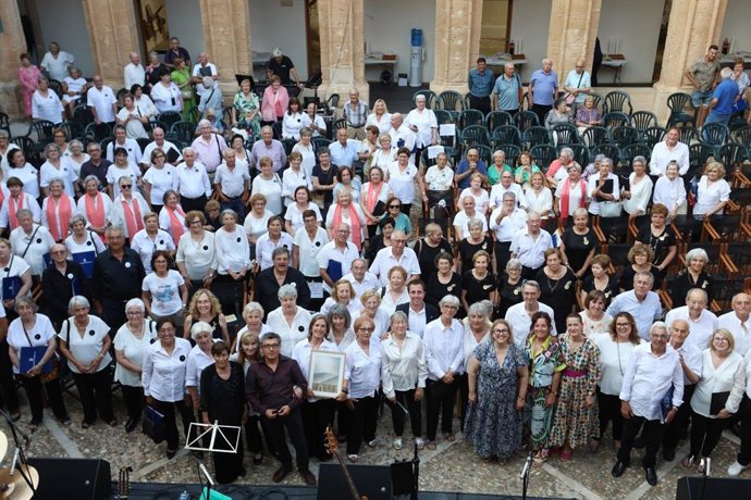 El Consell clausura con éxito los encuentros de corales de personas mayores