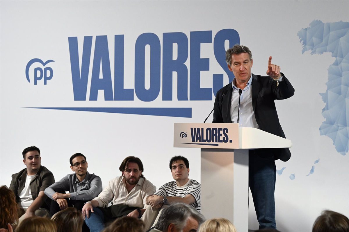 Feijóo dice que las lenguas son una riqueza que  hay que preservar y nunca enfrentar  y defiende el bilangüismo armónico
