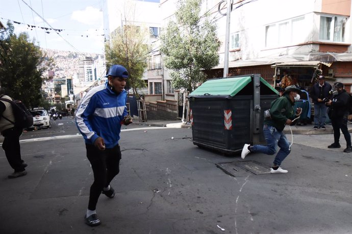 May 29, 2025, La Paz, La Paz, Bolivia: Supporters of Evo Morales clashed with Bolivian police near the Supreme Electoral Tribunal as they demanded that the former president be allowed to run in the August presidential elections.