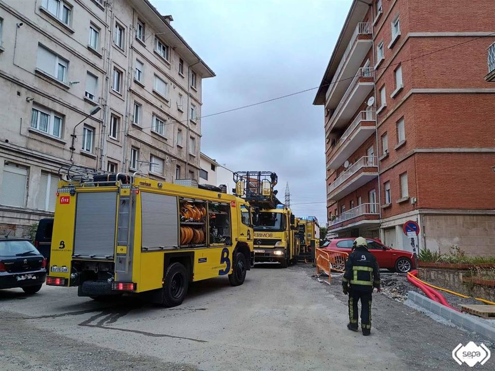 Incendio urbano en Avilés