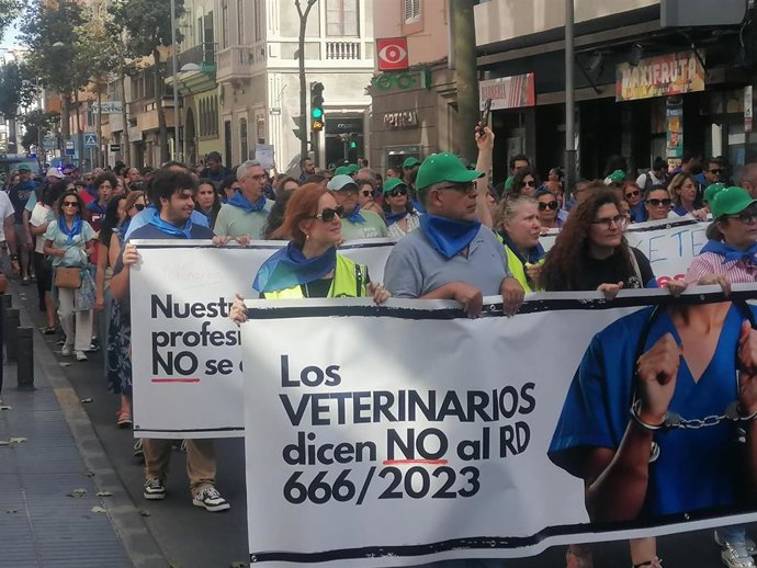 Protesta veterinarios en Las Palmas de Gran Canaria