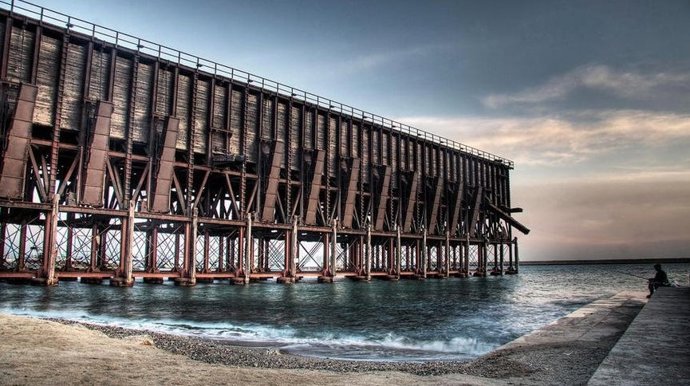 Archivo - Cable inglés (Almería), como se conoce al cargadero de mineral 'El Alquife'. (Imagen de archivo).