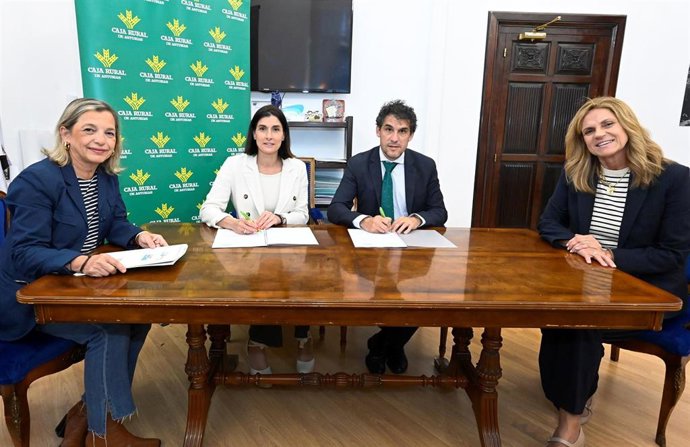 Ayuntamiento y Caja Rural colaborarán en la concesión de microcréditos