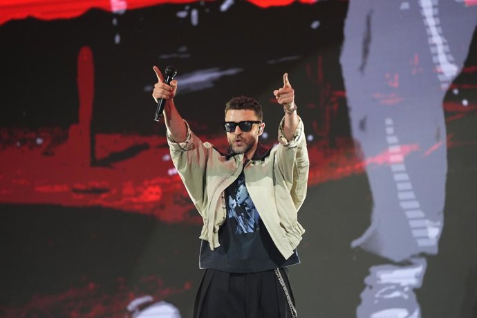 O artista Justin Timberlake durante o show no Icónica Santalucía Fest. Em 30 de maio de 2025, em Sevilha, Andaluzia (Espanha). A Plaza de España em Sevilha recebe o concerto inaugural do Icónica SantaLucía Fest com a apresentação do artista Justin Timberl