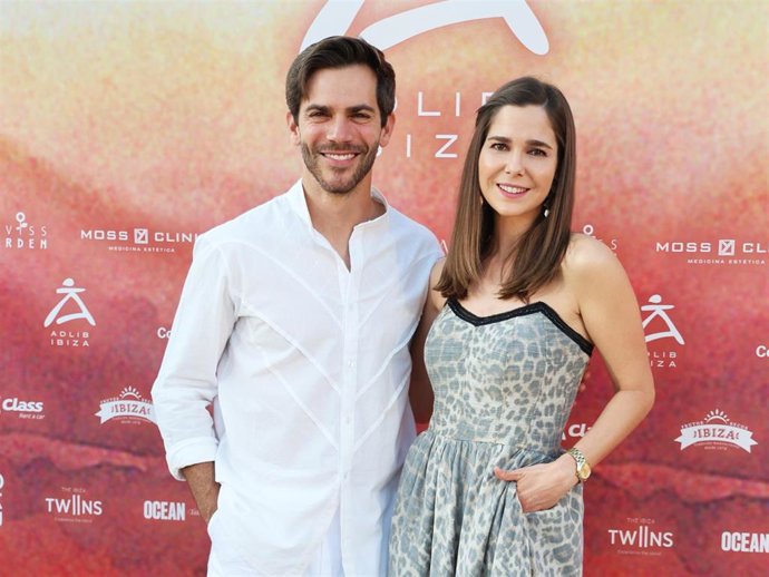 Natalia Sánchez y Marc Clotet asisten a la pasarela Adlib Moda Ibiza 2025 a 07 de Junio de 2025 en Ibiza (España).