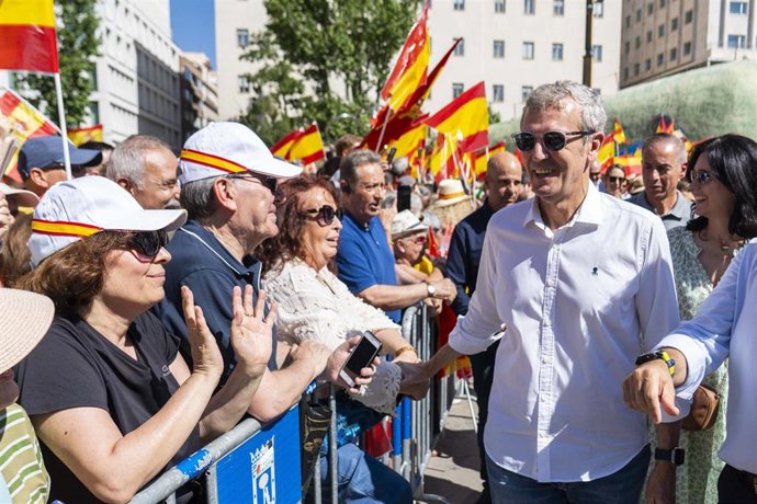 O presidente do PPdeG, Alfonso Rueda, na concentración deste domingo en Madrid.