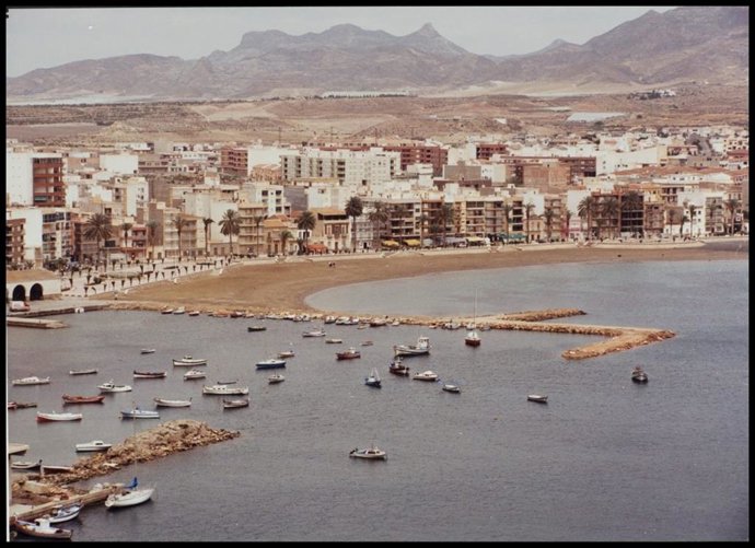Archivo - Una imagen antigua del Puerto de Mazarrón.