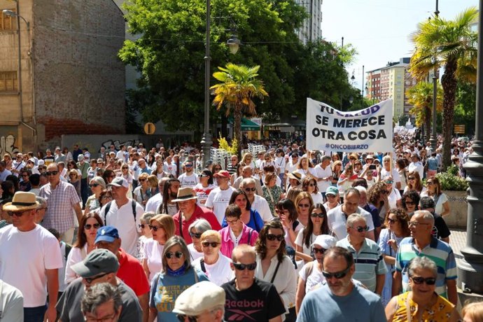 Manifestación por la sanidad en El Bierzo, convocada por Oncobierzo.