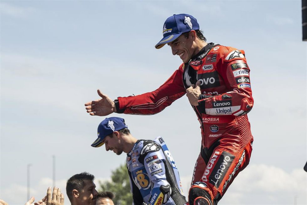 MARQUEZ Marc (spa), Ducati Lenovo Team, Ducati Desmosedici GP25, podium, portrait during the 2025 MotoGP GoPro Grand Prix of Aragon at MotorLand Circuit from June 06 to 08, 2025, in Aragon, Spain - Photo Studio Milagro / DPPI