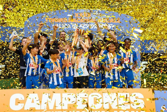 El RCD Espanyol, campeón de la XXXII edición del Torneo Nacional ASCALE LaLiga FC Futures