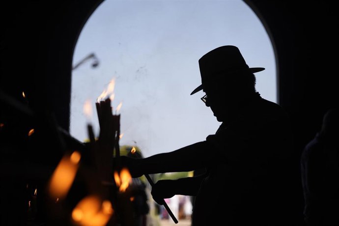Imagen de la Misa Pontifical de la Romería del Rocío.